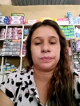 Snapshot of MIA-LARIOS chatting on 04.25.26 MIA-LARIOS online show from 04.25.26