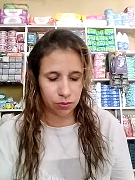 Snapshot of MIA-LARIOS chatting on 05.01.26 MIA-LARIOS online show from 05.01.26