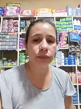 Snapshot of MIA-LARIOS chatting on 05.12.26 MIA-LARIOS online show from 05.12.26
