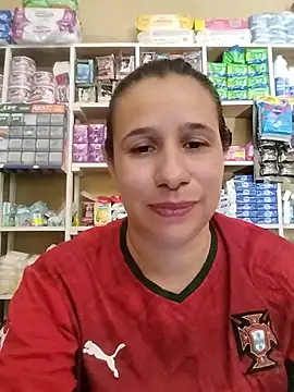 Snapshot of MIA-LARIOS chatting on 05.25.26 MIA-LARIOS online show from 05.25.26