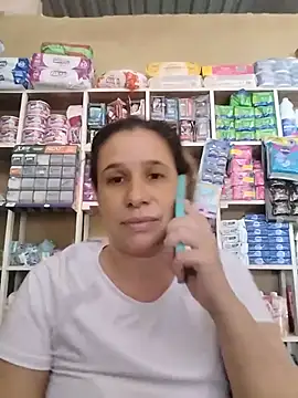 Snapshot of MIA-LARIOS chatting on 05.27.26 MIA-LARIOS online show from 05.27.26