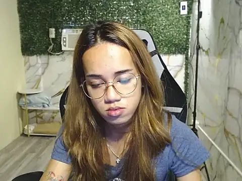 Snapshot of imadriana12 chatting on 11.26.25 imadriana12 online show from 11.26.25