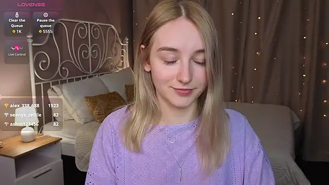 Shy Polly online show from 05.19.26