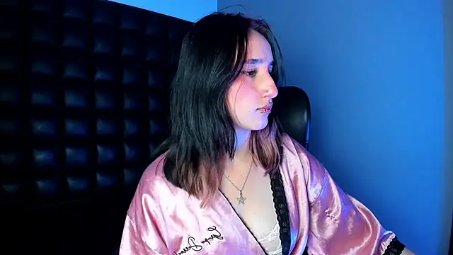 CharlotteStuart online show from 04.30.26