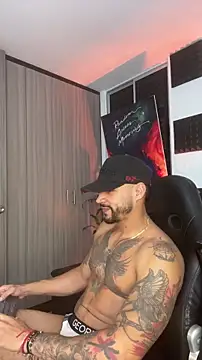 NikoHank online show from 12.23.25