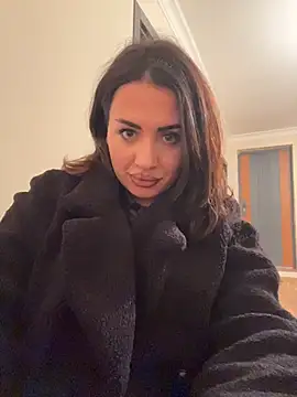 Snapshot of ____Eva____ chatting on 11.21.25 Eva online show from 11.21.25