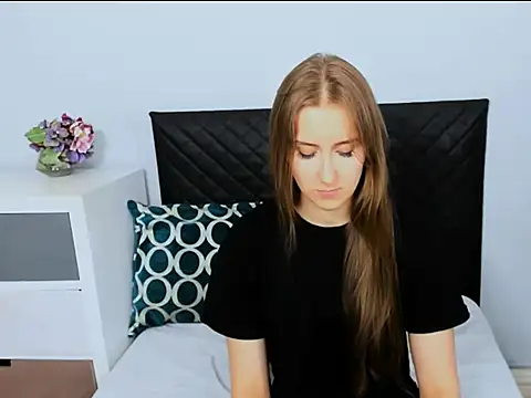 VanessaAmore online show from 04.05.26