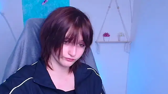 Snapshot of Alice_Wonderme chatting on 01.11.26 Alice Wonderme online show from 01.11.26