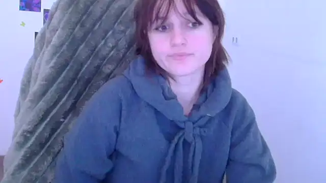 Alice Wonderme online show from 02.10.26