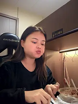 Toffee-00 online show from 01.13.26