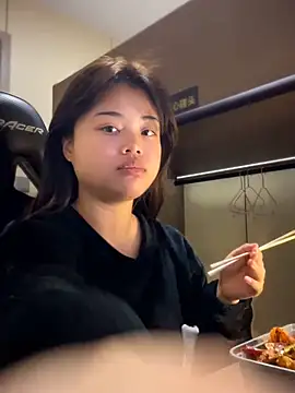 Toffee-00 online show from 03.05.26