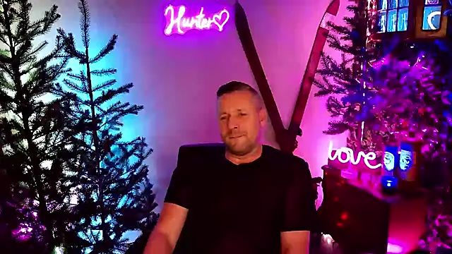 Hunter Fl online show from 02.05.26