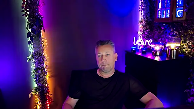 Hunter Fl online show from 04.11.26