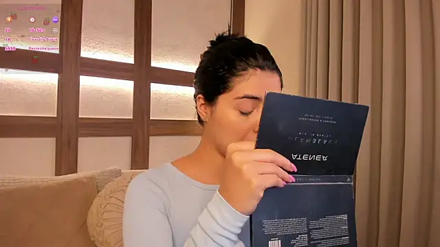 Snapshot of SarhaVega chatting on 02.12.26 SarhaVega online show from 02.12.26