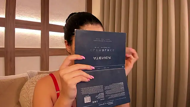 Snapshot of SarhaVega chatting on 02.17.26 SarhaVega online show from 02.17.26