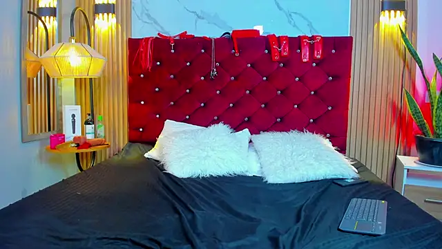 lilith-Y-Asmodeo online show from 12.16.25