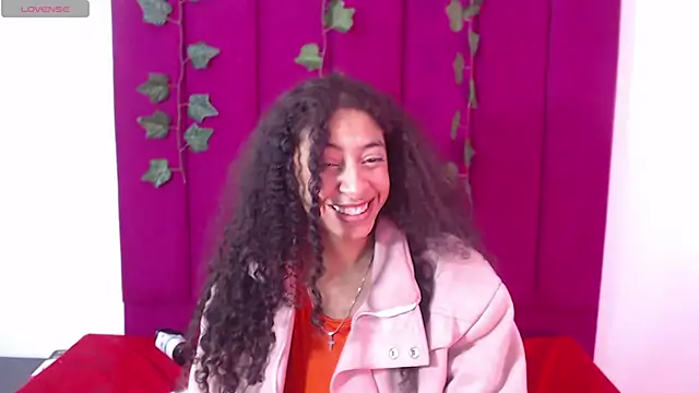 Tinyy Star online show from 11.24.25