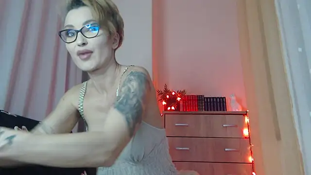 Snapshot of JADAPink___ chatting on 04.08.26 JADAPink online show from 04.08.26