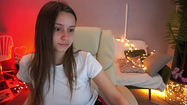 TinyNatalie online show from 05.16.26