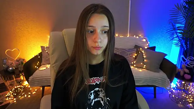 TinyNatalie online show from 05.17.26