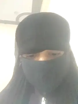 Qxriya online show from 11.25.25