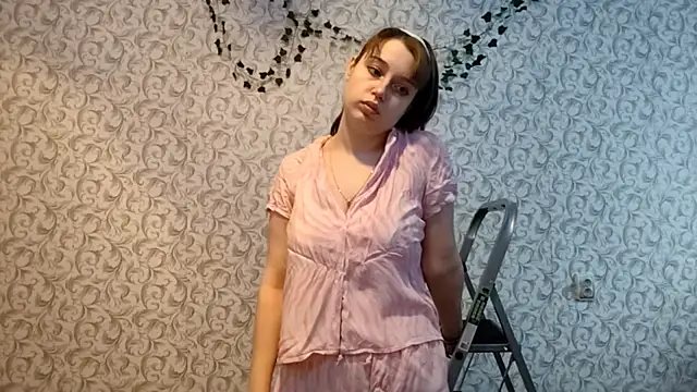 Snapshot of Lilidreamsy chatting on 12.05.25 Lilidreamsy online show from 12.05.25