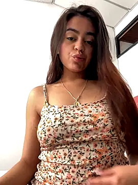 KityOlivia online show from 11.23.25