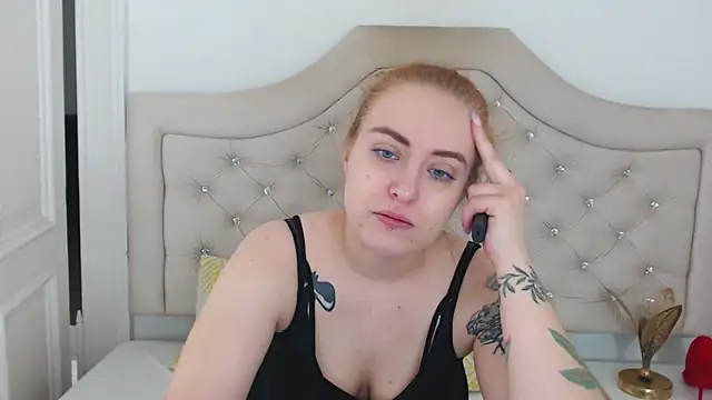 RubyBigBoobs online show from 12.18.25