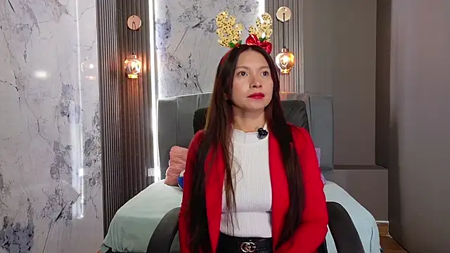 Cloe16  online show from 12.18.25