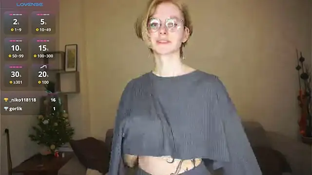 ToyaPletz online show from 04.12.26