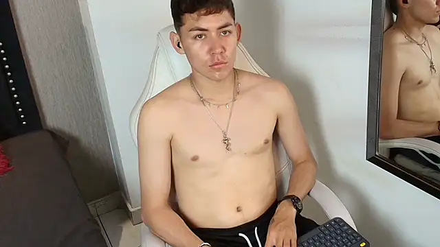 LoganFoster  online show from 01.10.26