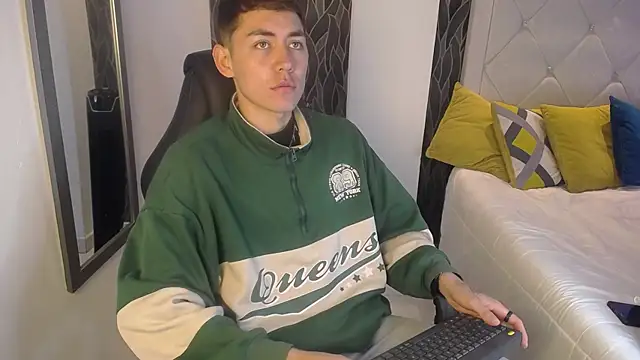 LoganFoster  online show from 01.11.26