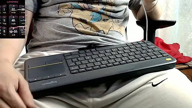 Snapshot of Daisuke_01 chatting on 02.11.26 Daisuke 01 online show from 02.11.26