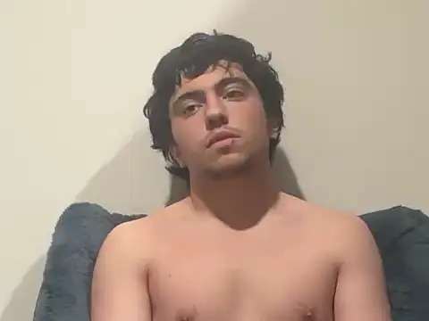 Snapshot of sexyxperty048 chatting on 11.24.25 sexyxperty048 online show from 11.24.25