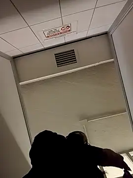 Snapshot of Bizcochitoc4 chatting on 03.21.26 Bizcochitoc4 online show from 03.21.26