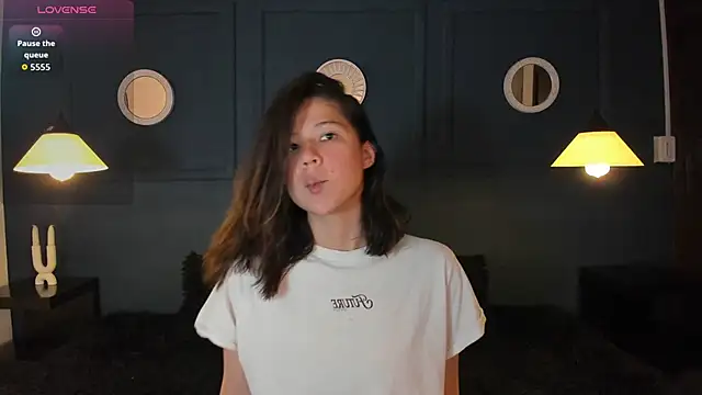 Skyy bloom online show from 03.11.26