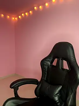 Davne  online show from 11.30.25