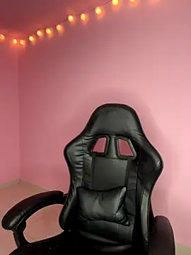 Davne  online show from 12.03.25