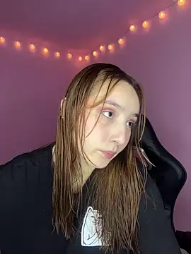 Davne  online show from 12.22.25