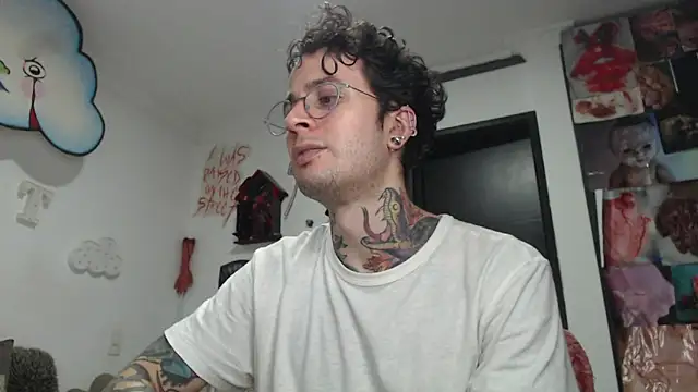 CryBoy13 online show from 12.05.25