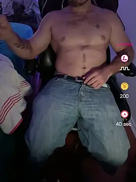 Snapshot of 2addictivelyhorny chatting on 06.01.26 2addictivelyhorny online show from 06.01.26