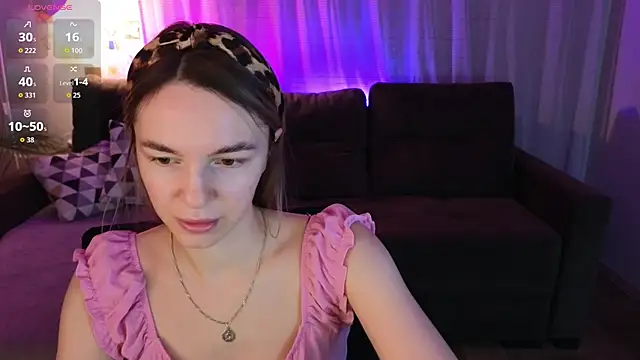 molly crystal online show from 01.11.26