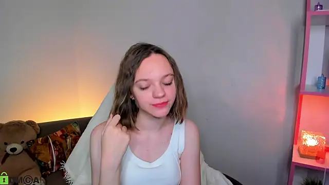 Olivia Riesz online show from 12.18.25