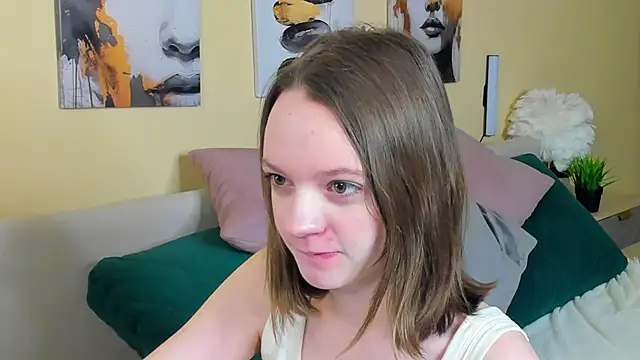 Olivia Riesz online show from 04.07.26