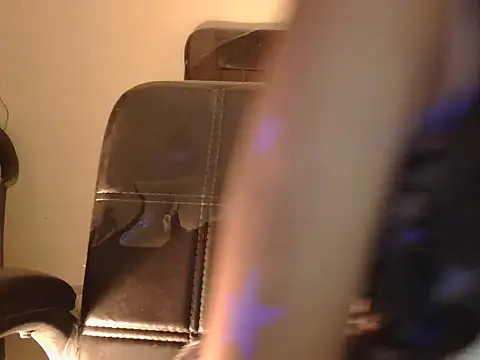 cute mahira online show from 12.04.25