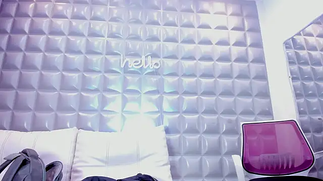 sol-angel online show from 12.20.25