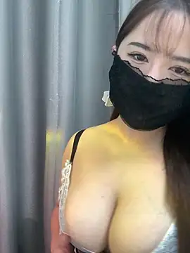 Snapshot of boniu-mimi chatting on 11.29.25 boniu-mimi online show from 11.29.25