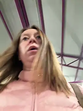 Brooke lover online show from 05.06.26