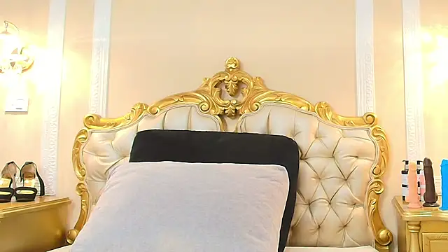 HallieStone online show from 03.20.26