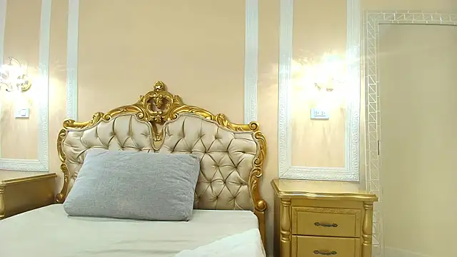 HallieStone online show from 03.27.26